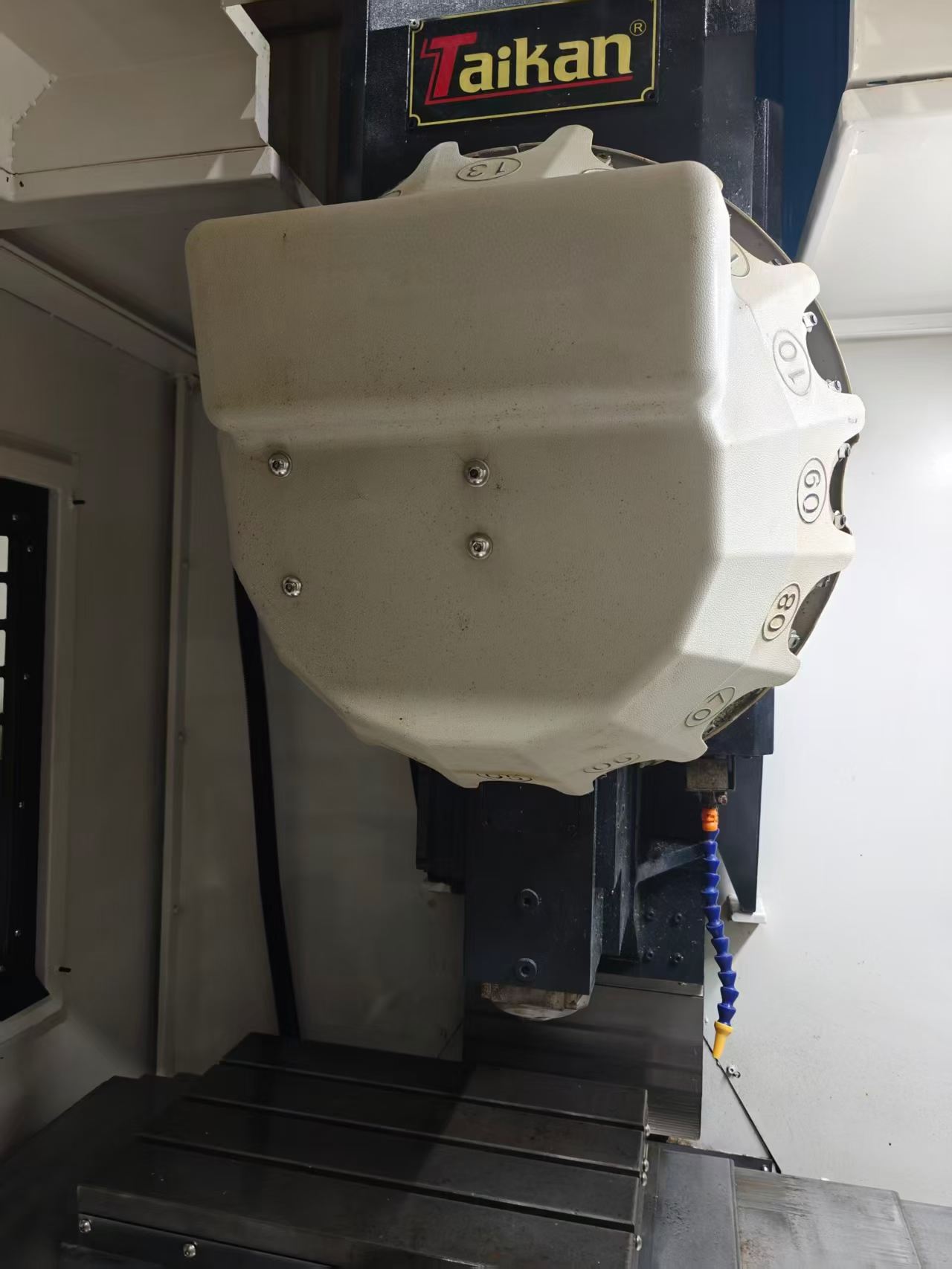 Used Taikan T 500 Drilling and Tapping Center with Mitsubishi M 70 photo 2