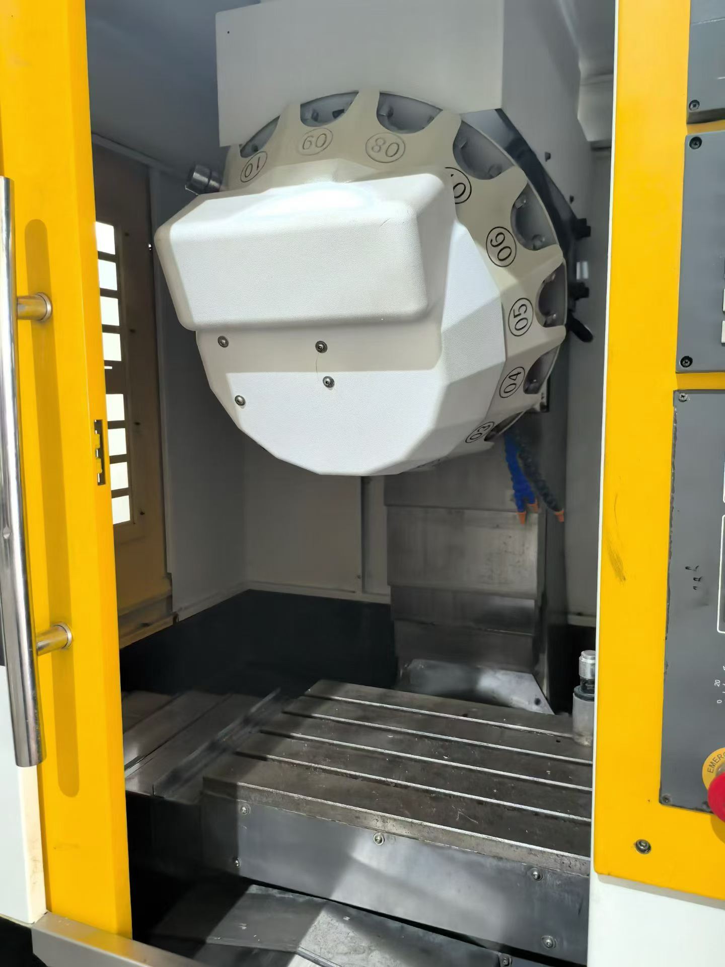 Used Taike T 5 Drilling and Tapping Center photo 3