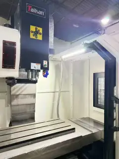 Used Taiqun T-8 Vertical Machining Center with Mitsubishi M 70 photo 4