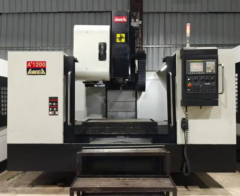 Used Taiwan Yawei 1200 Vertical Machining Center photo 1