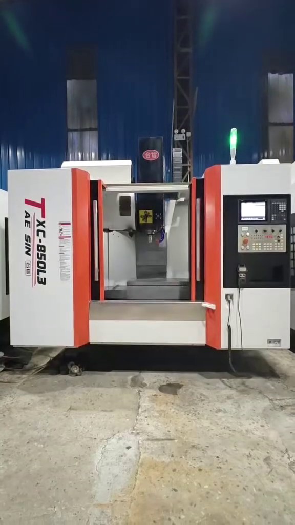 Used Taixin 850 CNC Vertical Machining Center with Mitsubishi M 80 video thumbnail