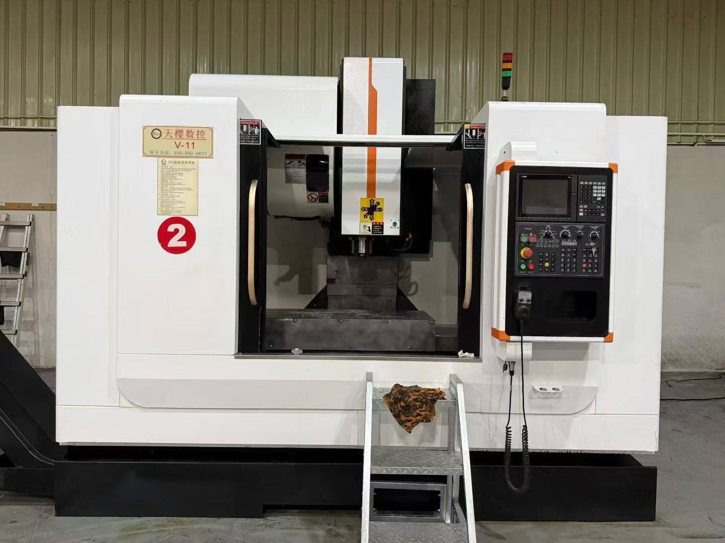 Used Tianying 1160 Heavy-Duty Machining Center with Mitsubishi M 80 Control photo 2