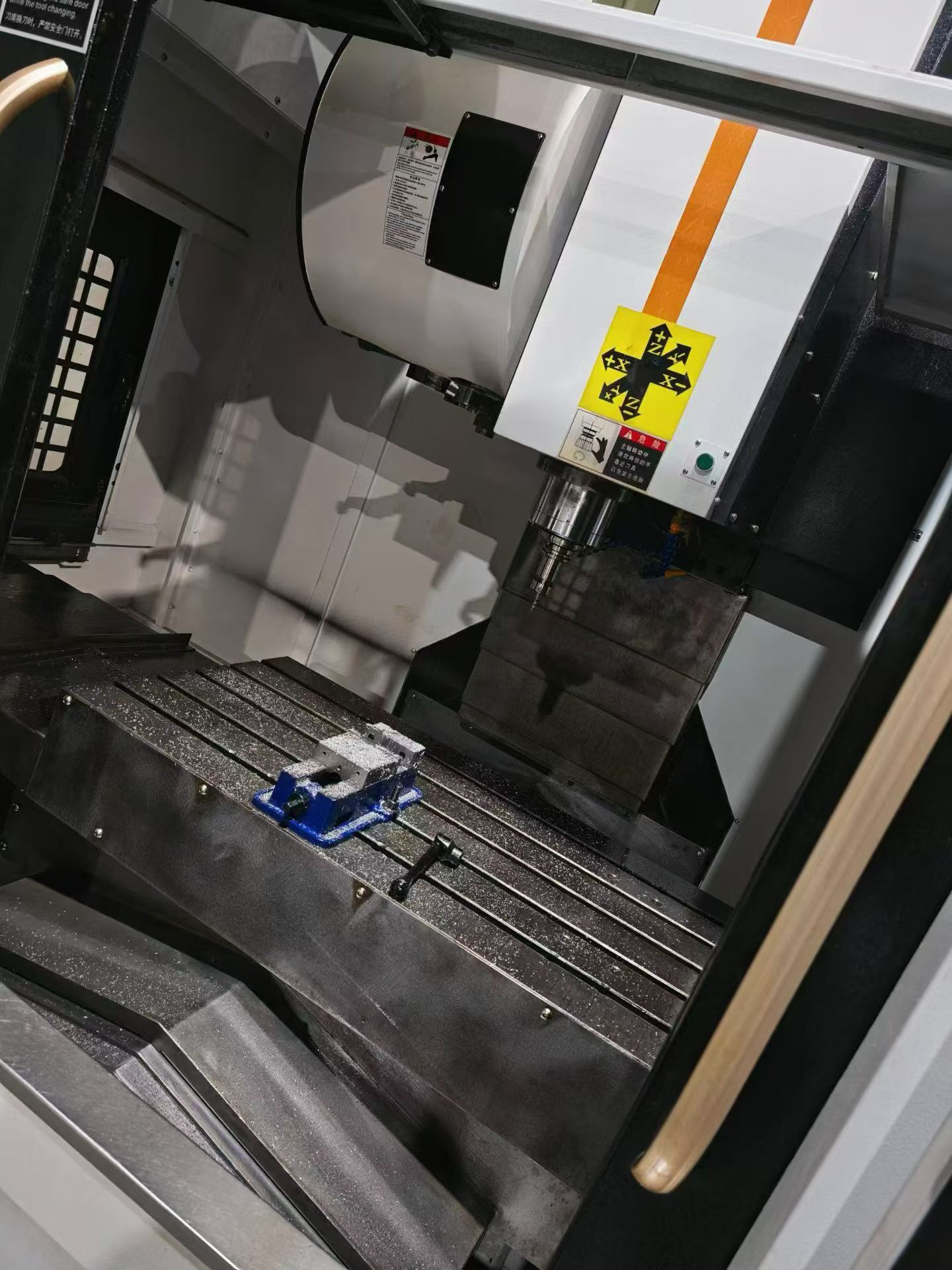 Used Tianying 1160 Heavy-Duty Machining Center with Mitsubishi M 80 Control photo 3
