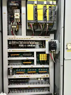 Used Hyundai WIA VX 950 M Machining Center with Fanuc photo 5