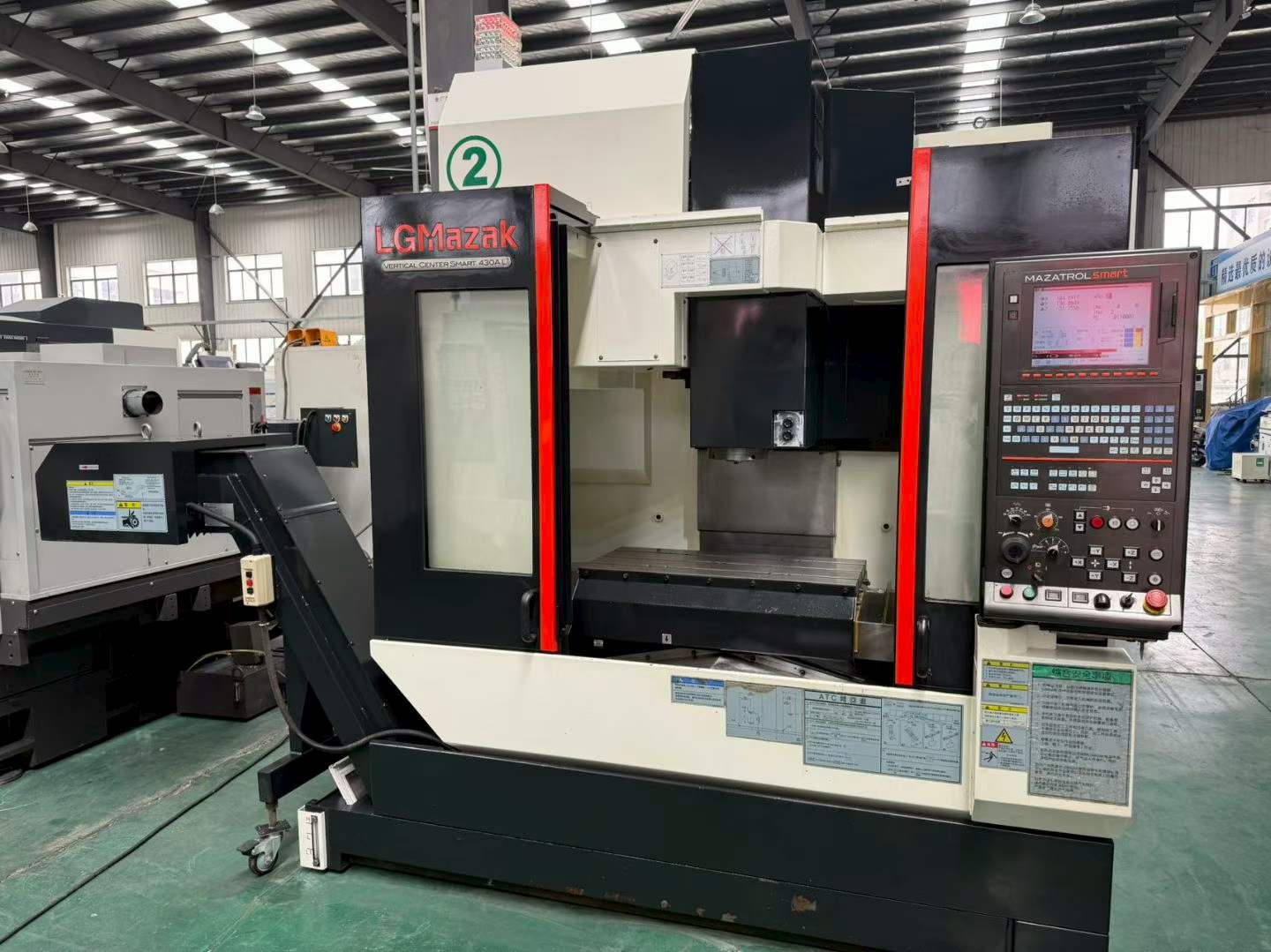Used Mazak 430 AL Vertical Machining Center photo 2