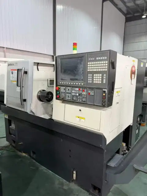 Torno CNC Okuma L 200 E-M Torneado-Fresado Usado