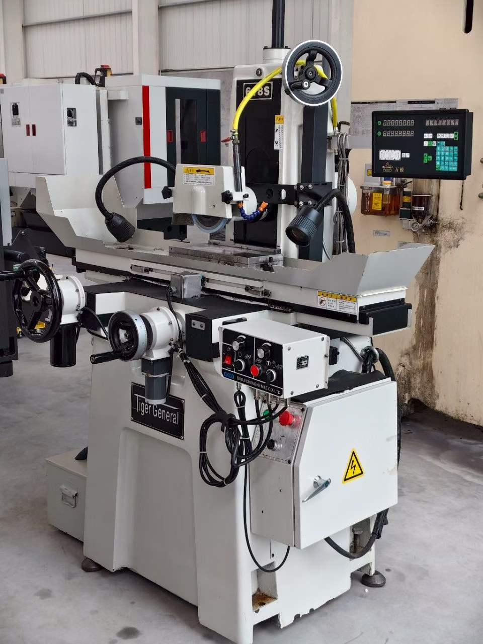 Rectificadora plana de precisión Tiger General 618 S usada