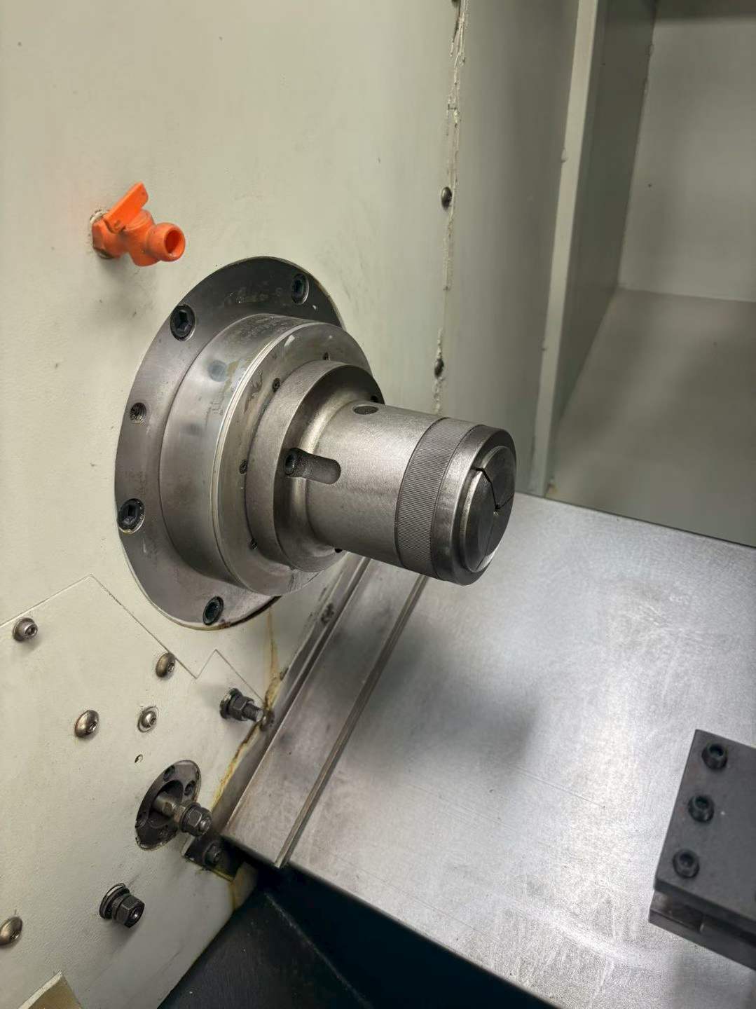 Used Tongtai TLS-1500 Gang-Type CNC Lathe with Mitsubishi Control photo 3
