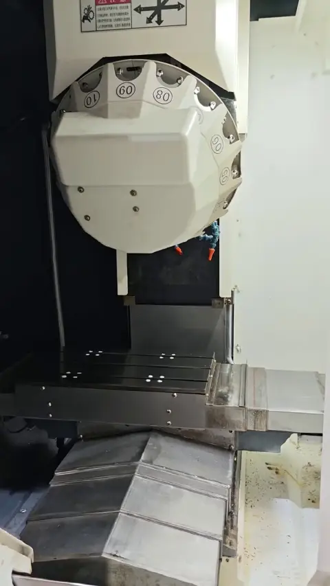 Новый вертикальный обрабатывающий центр Oudeji JL 500 с Siemens 828D