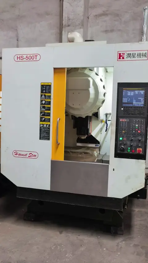 مركز تصنيع رأسي مستعمل Runxing HS-500 T مع FANUC 0i-MF Plus