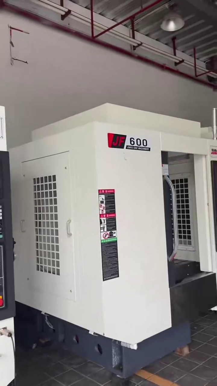 Used Chuangneng JF 600 Machining Center with Mitsubishi M80 Control video thumbnail