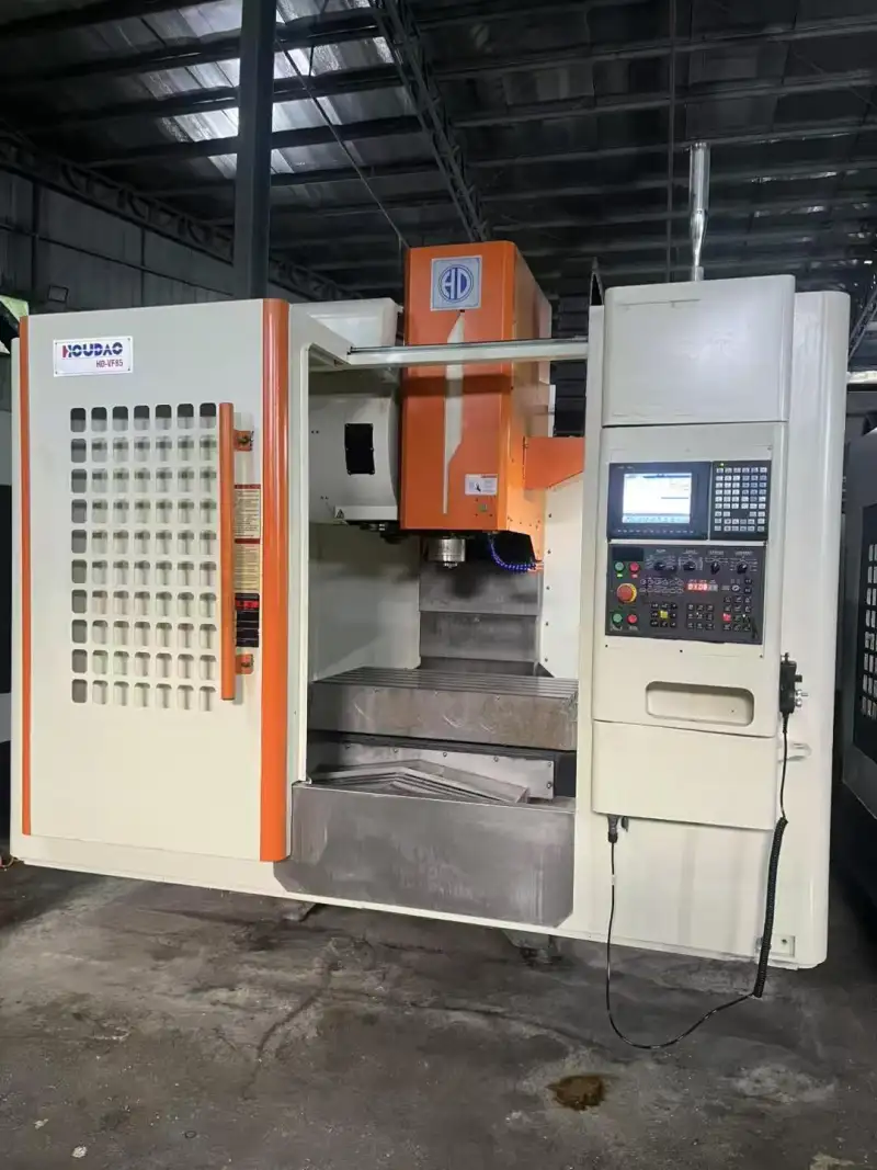 Used Houdao VF 85 Machining Center with Mitsubishi M 70 Control photo 1