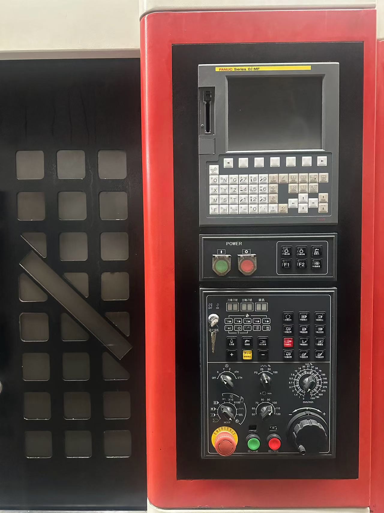 Used Jugao T 600 Vertical Machining Center with Fanuc MF photo 3