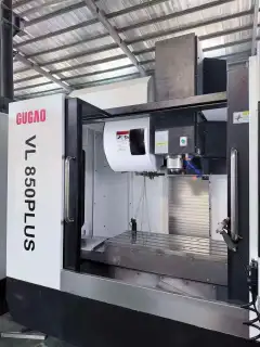 Used Jugao VL 850 PLUS Vertical Machining Center with Mitsubishi M 80 photo 2