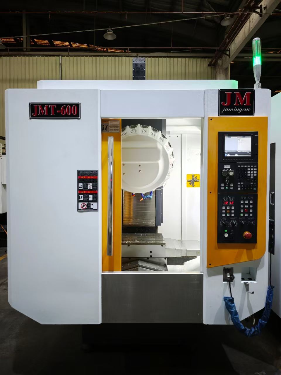 Used Juming T-600 Vertical Machining Center with Mitsubishi M 80 photo 1