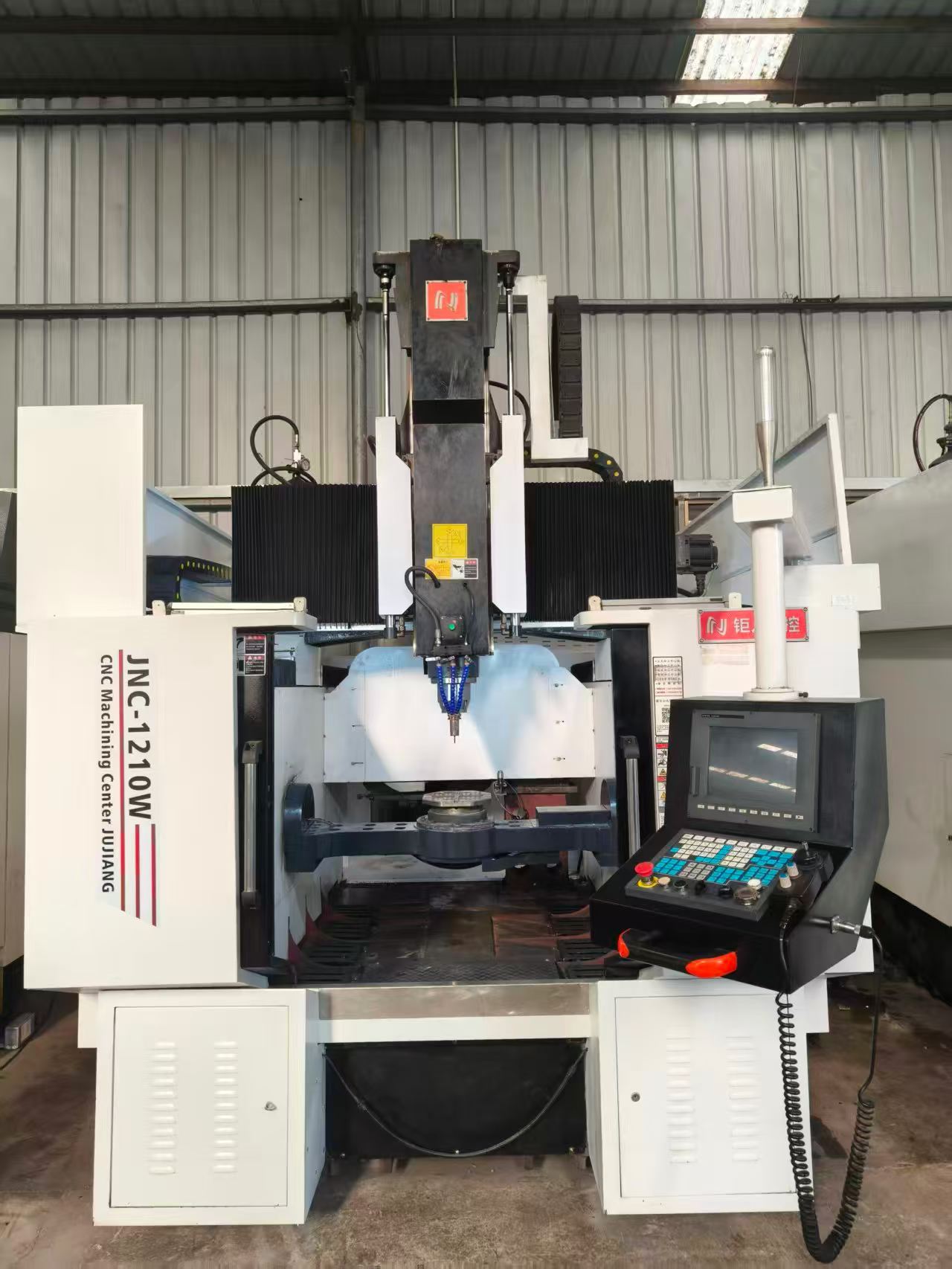 Used Juren Gantry 5-Axis Machining Center with SYNTEC 210 MA-E 5 photo 2