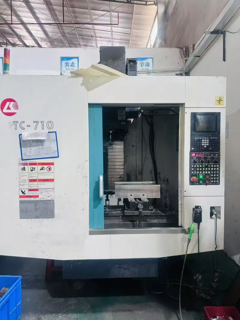 Used Likin TC-710 Vertical Machining Center with Mitsubishi M 80 photo 1