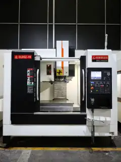 Used Oulangde OLD-V 8 Vertical Machining Center with Mitsubishi M 80 photo 1