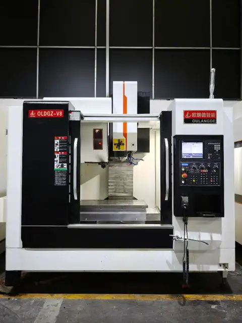 Mesin Bekas Vertical Machining Center Oulangde OLD-V 8 dengan Mitsubishi M80