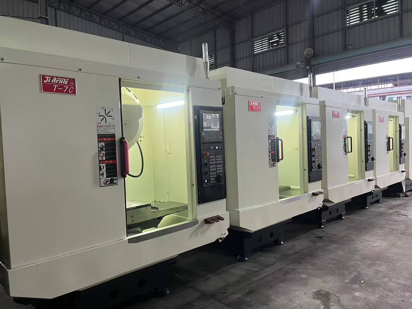 Used Qiaofeng T 7 C Drilling and Tapping Center photo 3