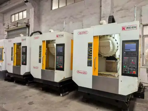 Pusat Pemesinan Vertikal Bekas Runxing HS-500 T dengan FANUC 0i-MF Plus