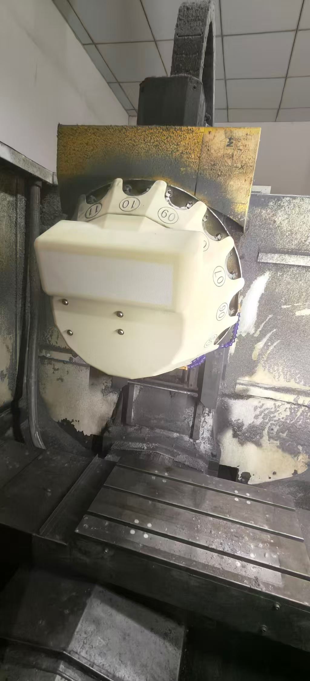 Used T 5 Drilling and Tapping Center with Syntec 21 MA photo 4