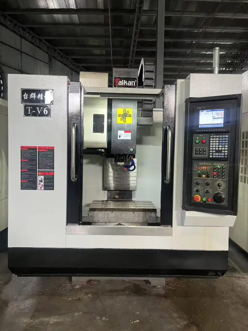 Used Taichin V 6 Vertical Machining Center with Mitsubishi M 70 Control photo 1
