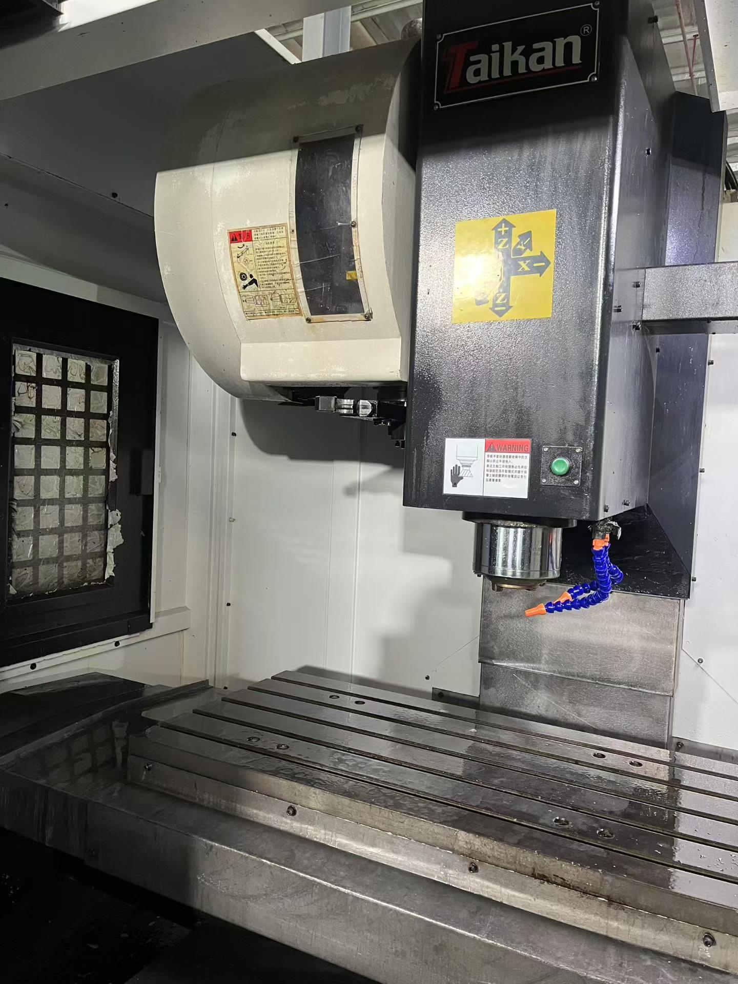 Used Taiqun 850 L Vertical Machining Center with Mitsubishi M 70 Control photo 3
