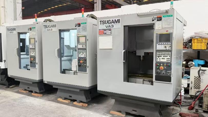 ศูนย์เจาะและต๊าป CNC Tsugami VA 3 มือสองพร้อม Fanuc