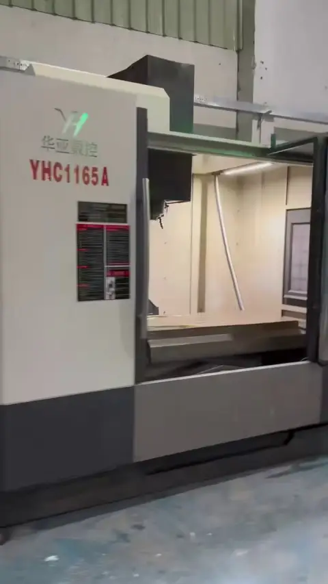 Pusat Pemesinan Vertikal Huaya CNC 1165 2023 dengan Mitsubishi M80