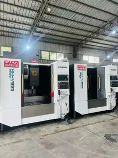 2025 Heavy Duty 855 Machining Center with BT40 Spindle photo 3