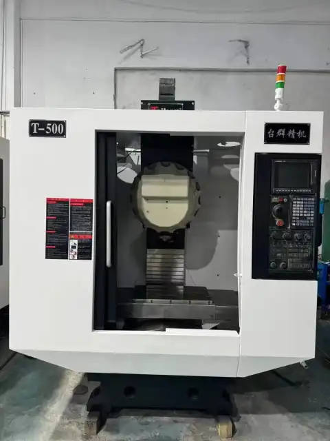 Used Taikan T 500 Vertical Machining Center with Mitsubishi M 70