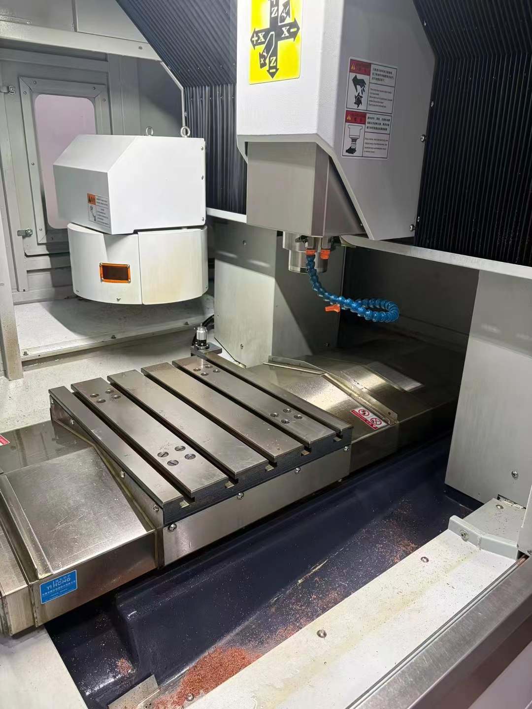 Used 650 Copper-Working Machining Center with SYNTEC 22 MA photo 2