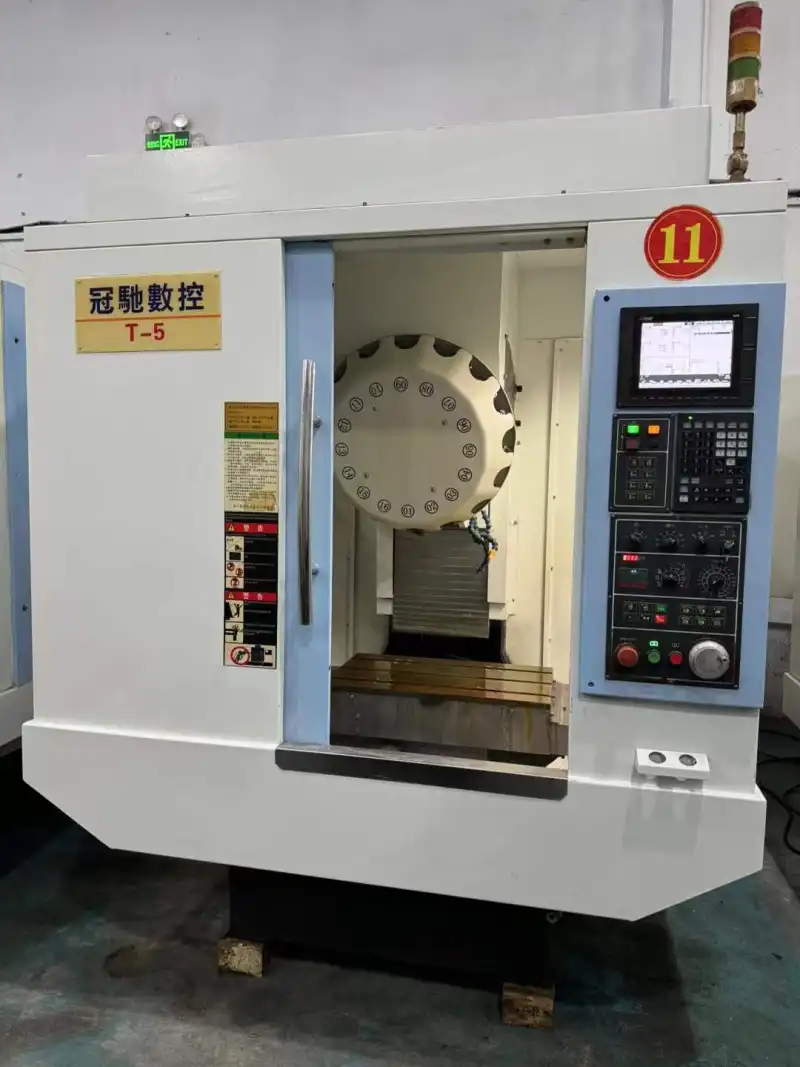 Used Guanchi T 5.T 6 Vertical Machining Center with Mitsubishi M 80 photo 1