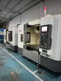 Used Huaya CNC 1165 Vertical Machining Center with Mitsubishi M 80 photo 3