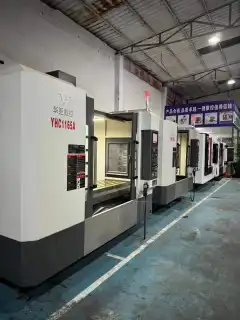 Used Huaya CNC 1165 Vertical Machining Center with Mitsubishi M 80 photo 4