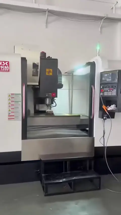 Satılık Kullanılmış Jiehong 1580 L İşleme Merkezi