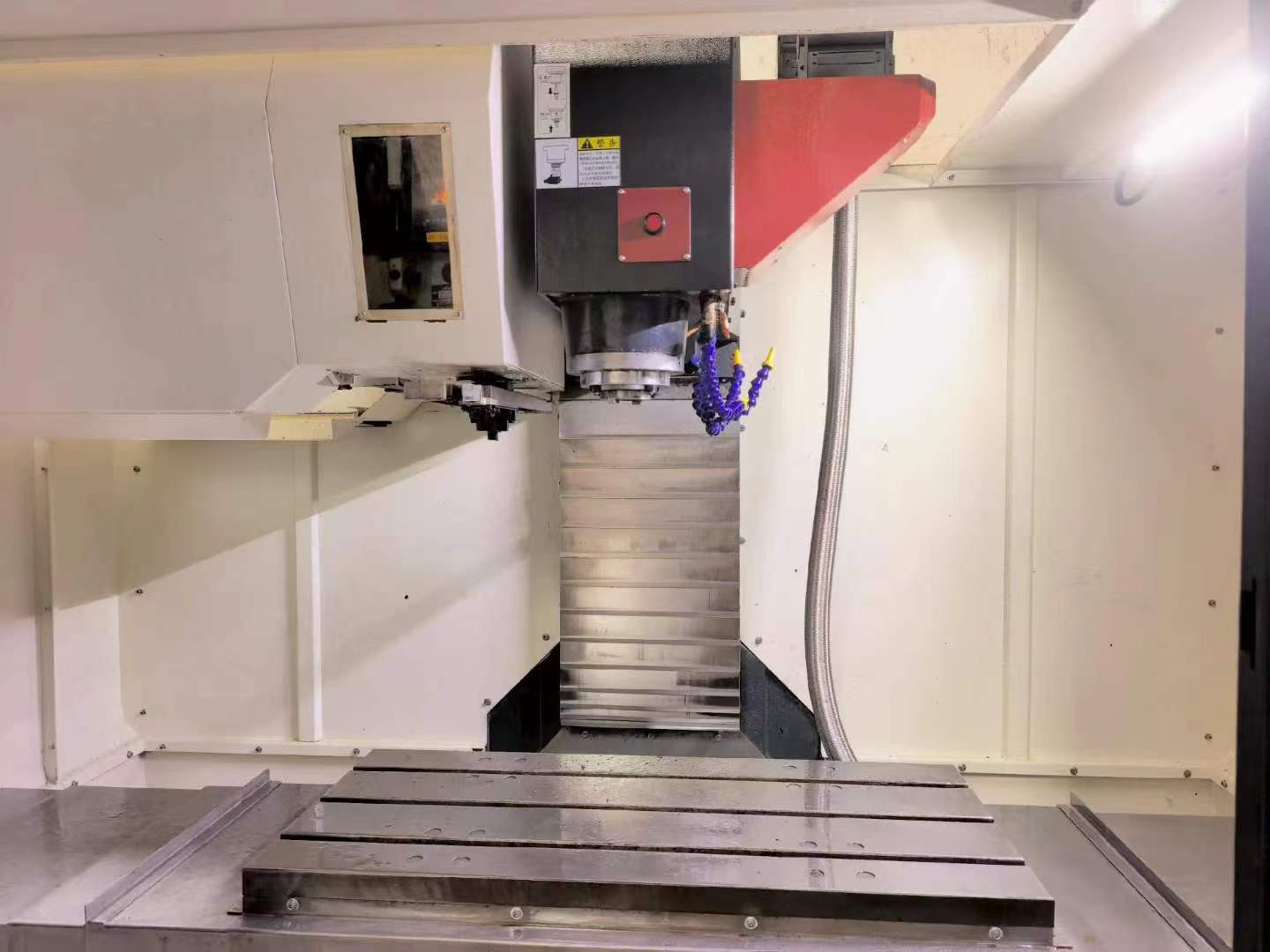 Used Qiaofeng V-8 Machining Center with FANUC 0i-MF Plus photo 3