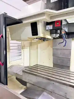Used Qiaofeng VH 85 Vertical Machining Center photo 4