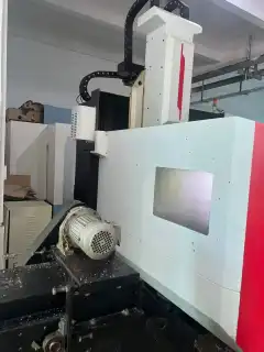 Used Qiyu 1310 Vertical Machining Center with Mitsubishi M 80 photo 4