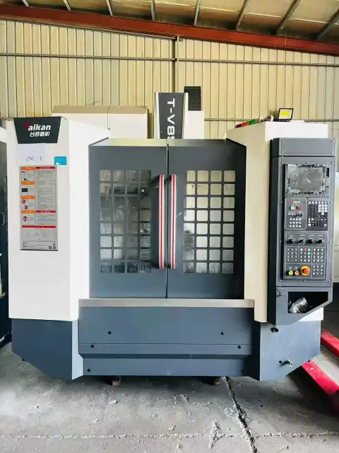 Used Taiqun 856 S Vertical Machining Center with Mitsubishi M 80