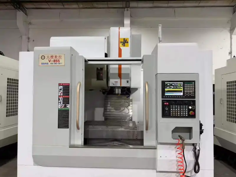 Used Tianying V-855 Vertical Machining Center photo 1
