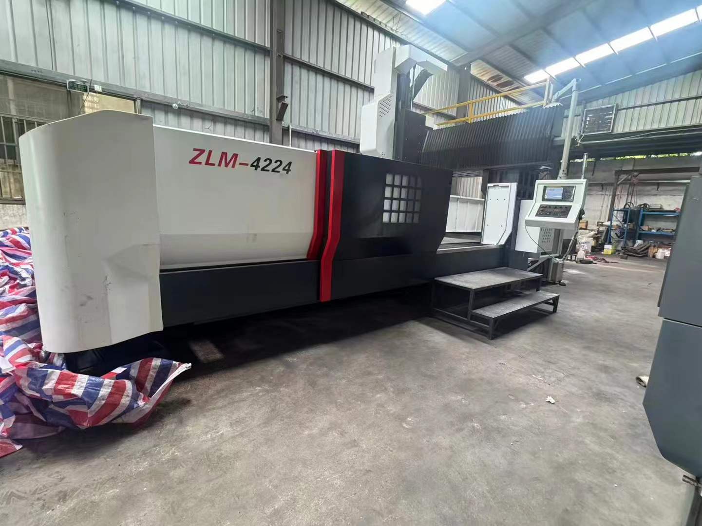 Used Zhiyuan 4224 Gantry Machining Center with FANUC photo 2