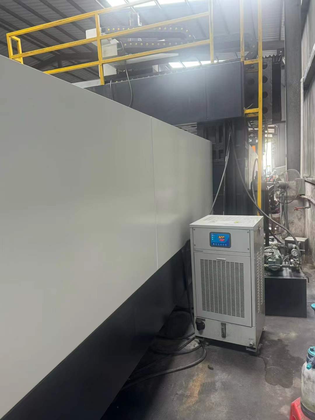 Used Zhiyuan 4224 Gantry Machining Center with FANUC photo 4