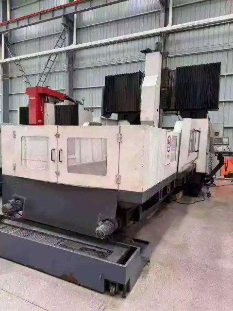 Máquina fresadora de pórtico Haitian HTM-3216 G usada en venta