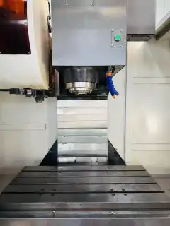 Hongguang 850 Vertical Machining Center with Mitsubishi M 80 Control photo 3