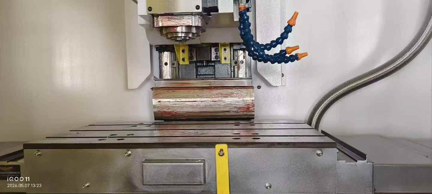 Otaifu T 700 SE High-Speed Drilling and Tapping Center photo 4