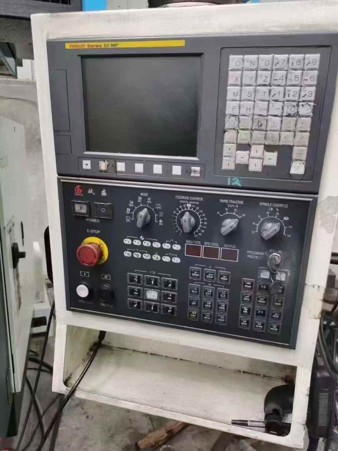 Shanghai Binsheng 2013 CNC Small Gantry Milling Machine with Fanuc MF photo 3