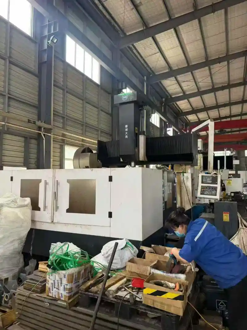 Used 3 m Gantry Milling Machine photo 1