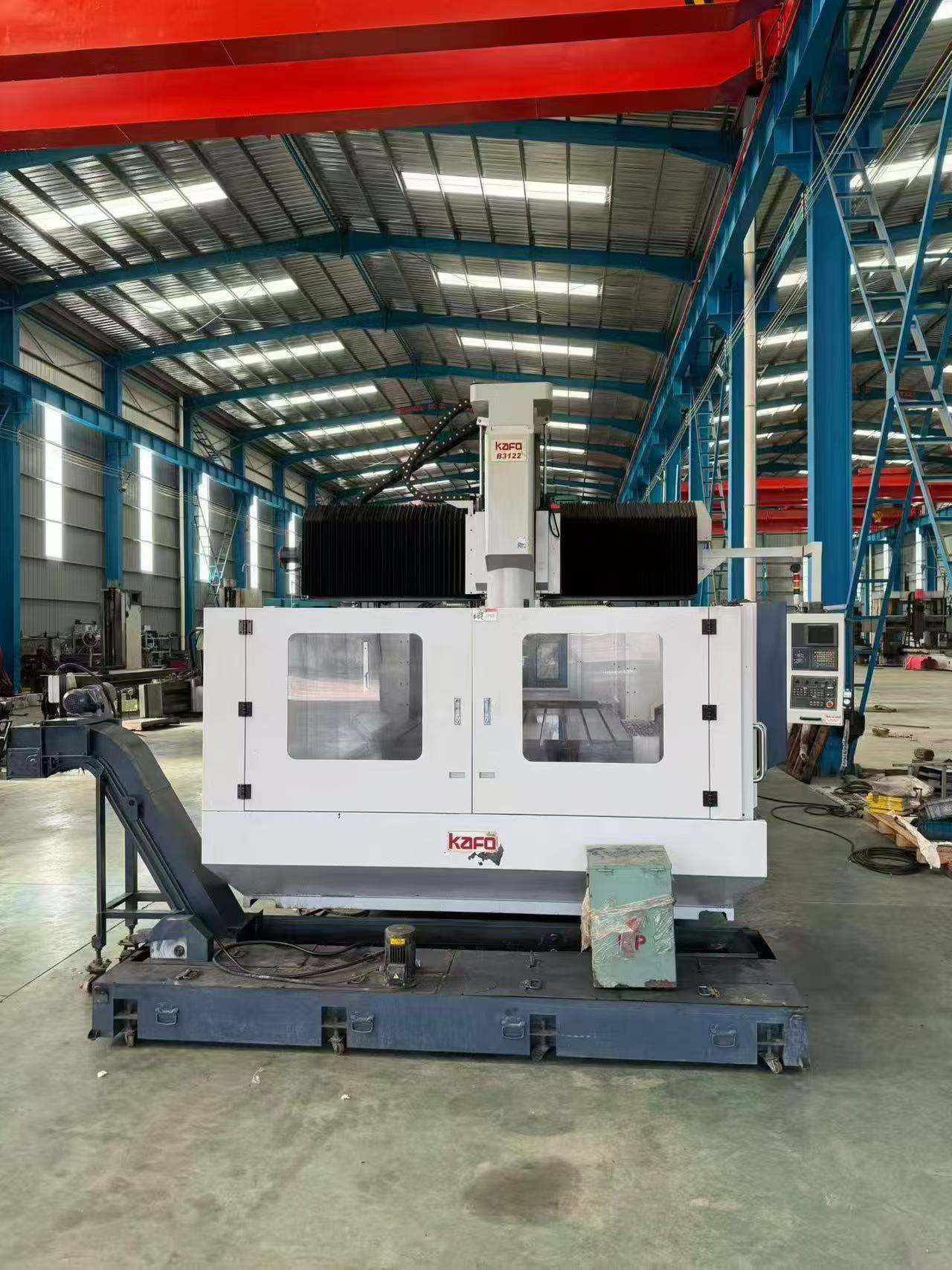 Fresadora CNC de pórtico Kao Fong 3122 usada (90% nueva)